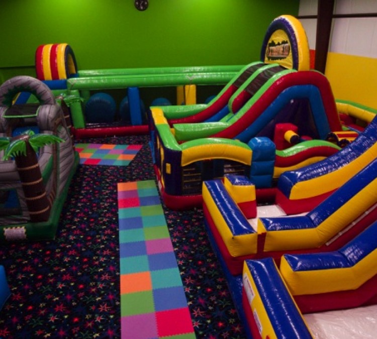 indoor-jumpy-place-parties-more-photo